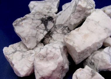 صفحه اصلی Howlite