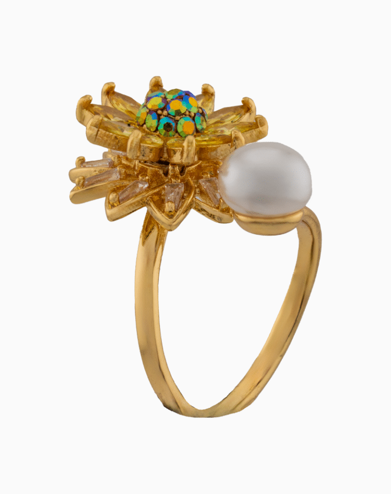 Shoucka Women’s Gold Flower Ring