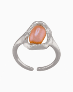 Women’s Silver Modern Ring with Oval Pink Pearl | shoucka