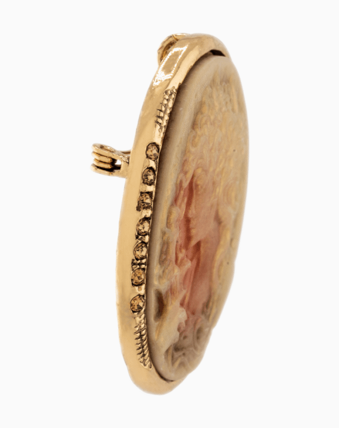BHWGOCXX01000003-1 `Shooka Classic Cameo Brooch