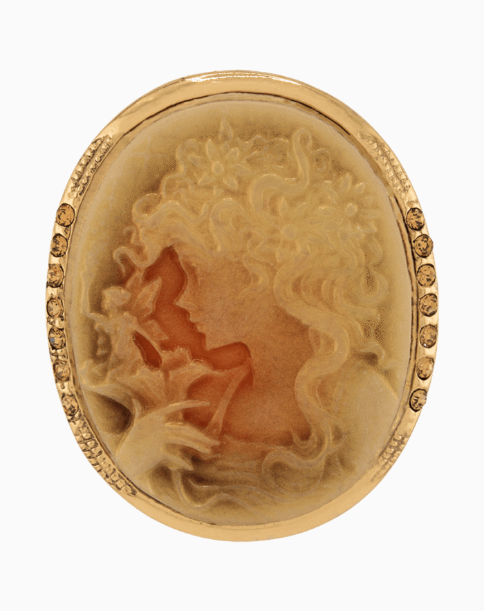 `Shooka Classic Cameo Brooch