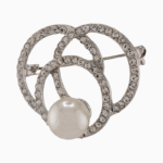 `Shooka Modern Crystal Knot Pearl Brooch