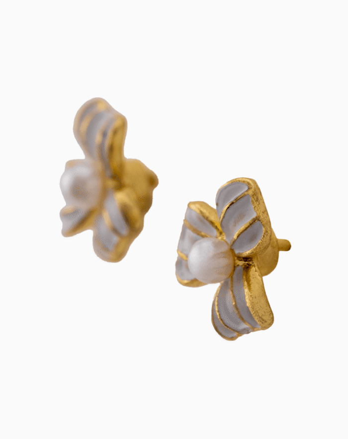 `Shooka 3-Petal Flower Pearl Stud Earrings