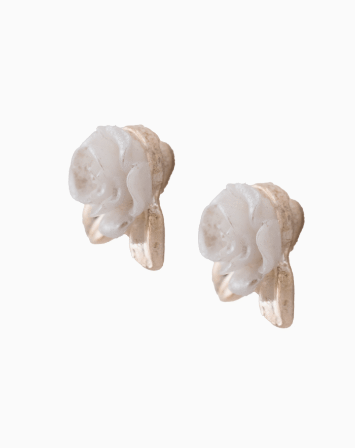 EAGSVCXX01000085-1 `White Rose Stud Earrings