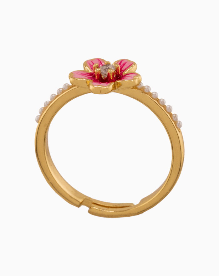 RIWGOCXX01000051-1 shoucka Enamel Flower & Pearl Ring | Gold-Tone Adjustable