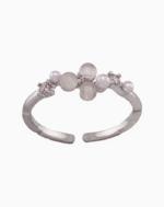 انگشتر زنانه شوکا طرح خوشه چشم گربه، مروارید و کریستال - نقره ای