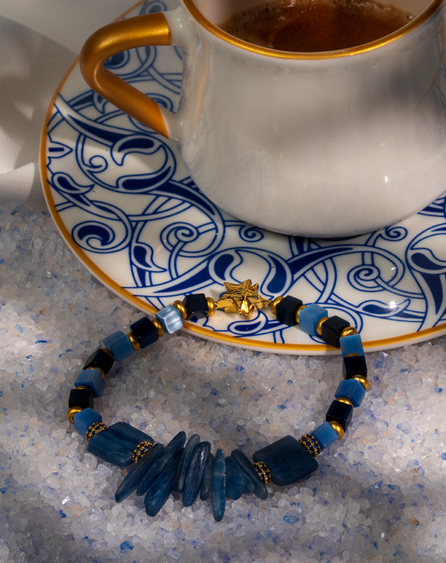 دستبند زنانه سنگی آبی