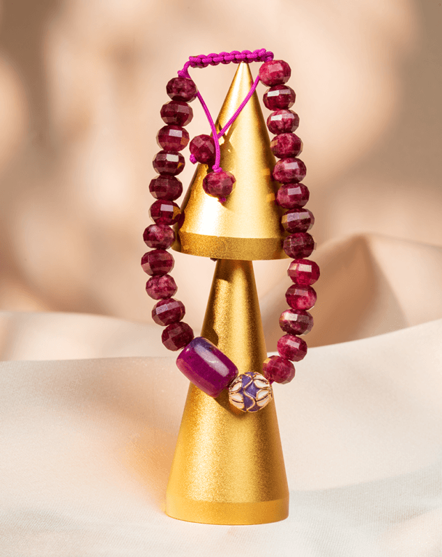 دستبند زنانه شوکا مدل بنفش مینیمال بند کشویی