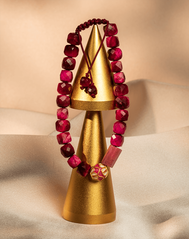 دستبند زنانه بند کشویی شوکا | طراحی مینیمال با مهرههای سرخابی دستبند زنانه بند کشویی شوکا | طراحی مینیمال با مهرههای سرخابی