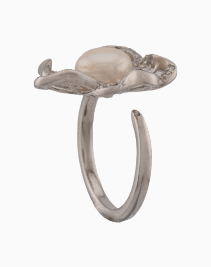 Women’s Pearl & Crystal Flower Ring
