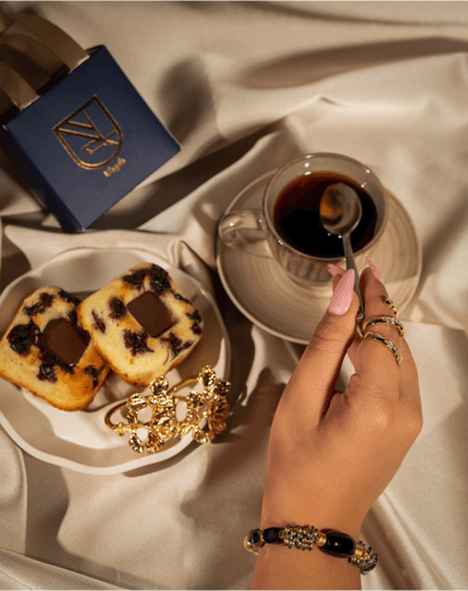 دستبند زنانه شوکا مدل سنگ مشکی تزئینی لوکس