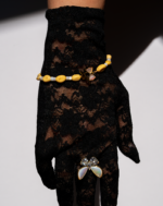 دستبند زنانه اونتورین و صدف شوکا