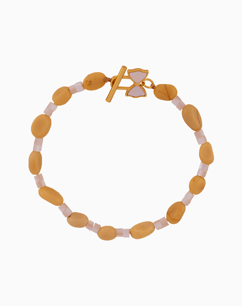 دستبند زنانه اونتورین و صدف شوکا دستبند زنانه اونتورین و صدف شوکا