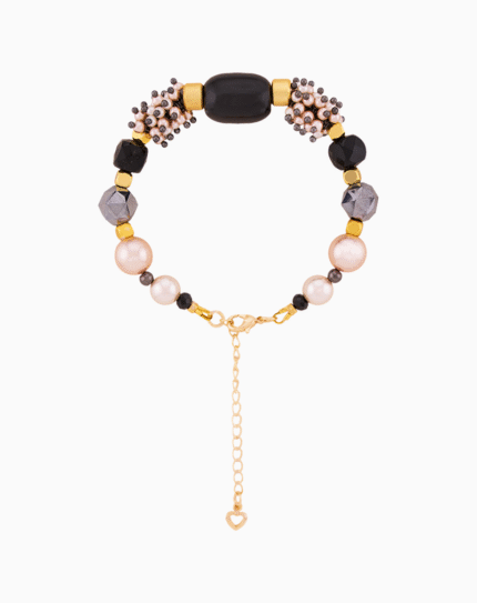 دستبند زنانه شوکا مدل حدید و مروارید طلایی دست‌ساز