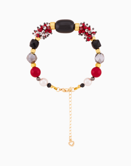 دستبند زنانه شوکا مدل حدید و مروارید قرمز دست‌ساز