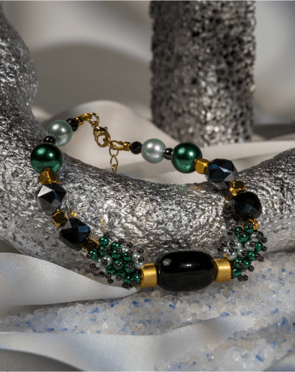 دستبند زنانه مرواریدی سبز لوکس شوکا