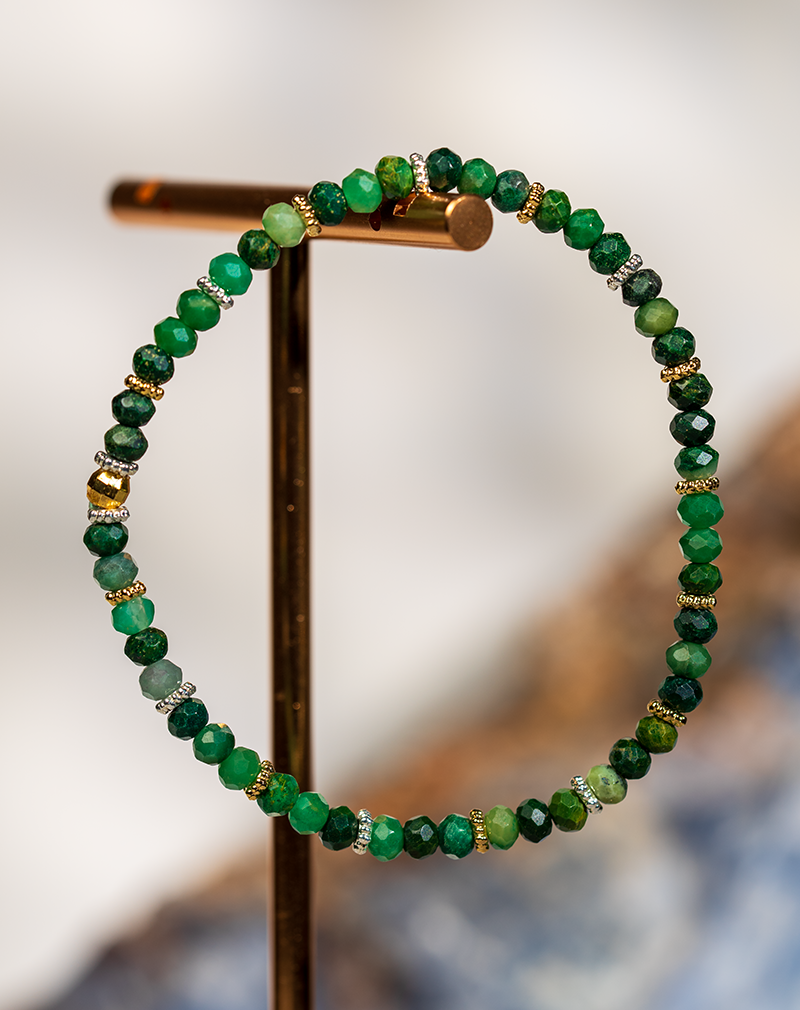 دستبند زنانه سنگ عقیق خزهای سبز دستبند زنانه سنگ عقیق خزهای سبز