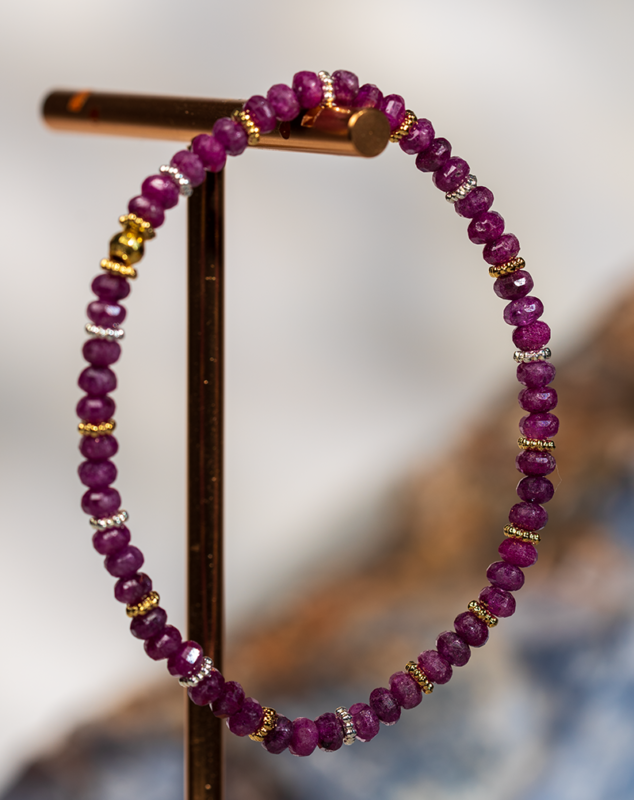 دستبند زنانه یاقوت سرخ بنفش