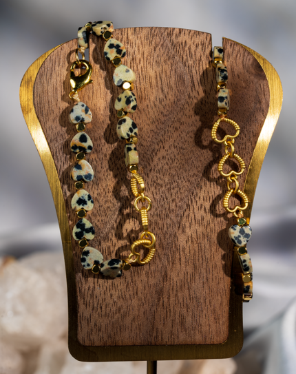 دستبند زنانه شوکا مدل سنگ دالماتین و قلب طلایی