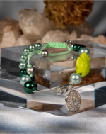 دست‌بند نوجوان شوکا مدل مروارید مصنوعی با پلاک نگین‌دار 3