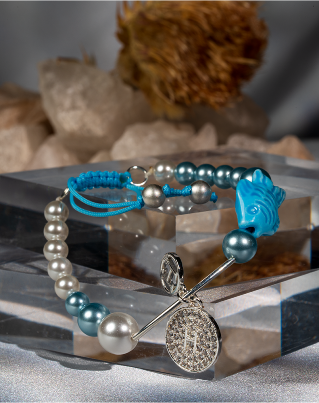 دست‌بند نوجوان شوکا مدل مروارید مصنوعی با پلاک نگین‌دار 4