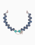 دستبند زنانه شوکا با سنگ آمازونیت و کریستال آبی، آویز خرس نقرهای، طراحی دستساز و فانتزی.