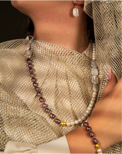 خرید ست مروارید باروک آوا شوکا؛ ترکیبی رویایی و طبیعی از مرواریدهای سفید و صورتی کالباسی با طراحی دست‌ساز و خاص، ایده‌آل برای مجالس رسمی و هدیه‌های لوکس